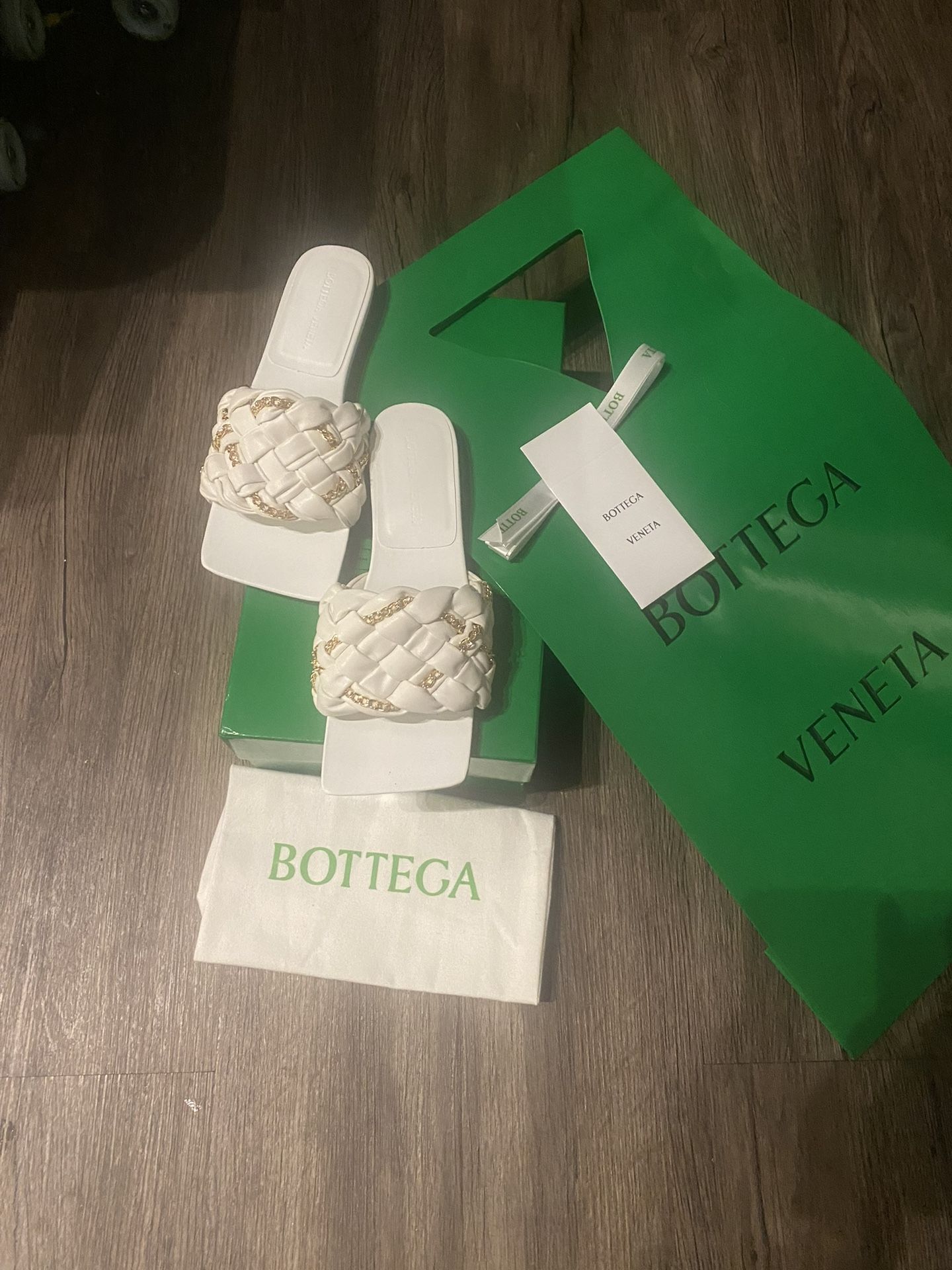Bottega Veneta Leather Flips