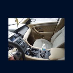 2014 Ford Taurus