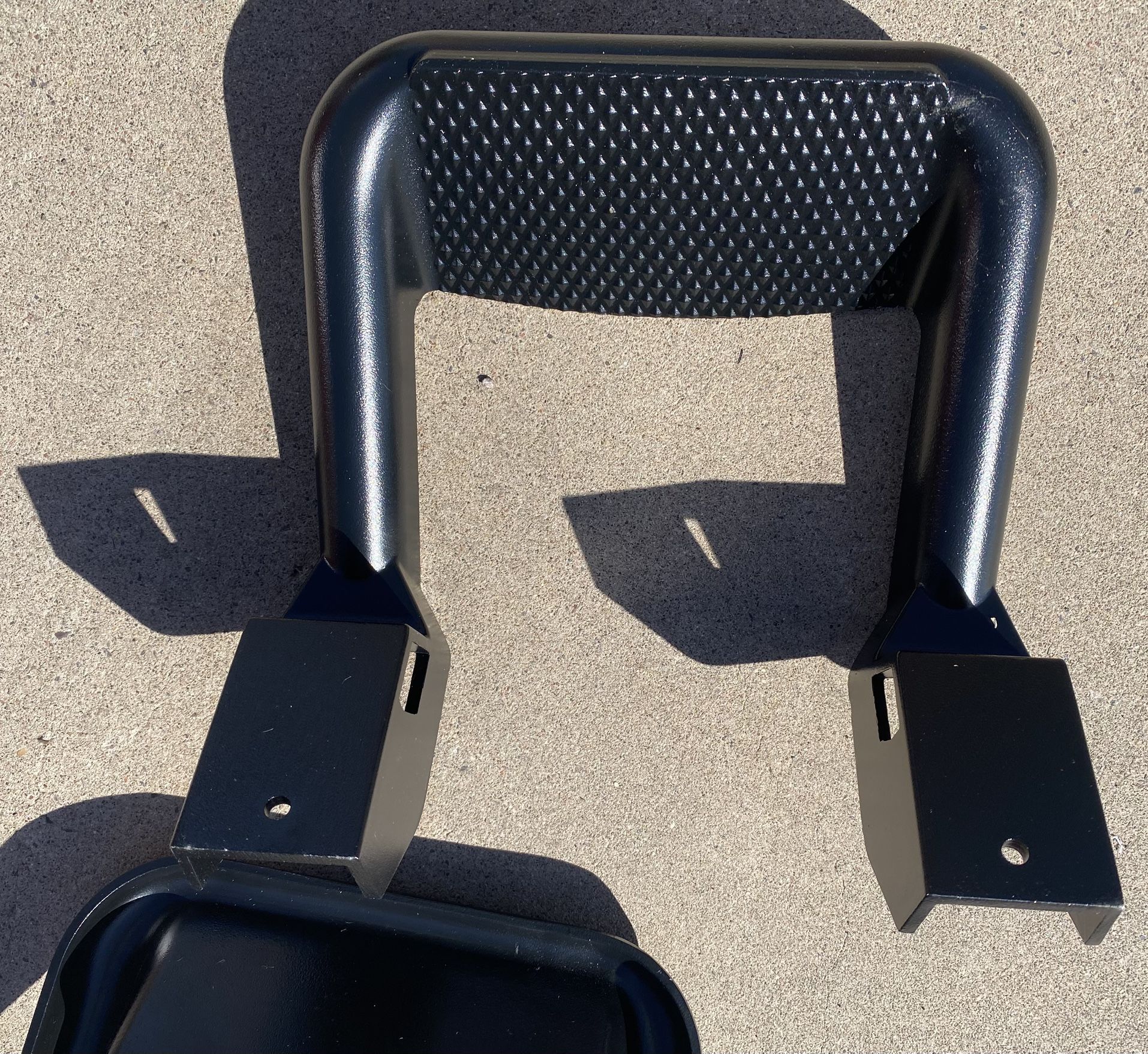 Side Steps For Trucks And SUV’s