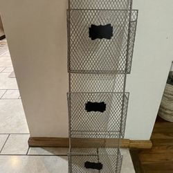 Hanging Wall File