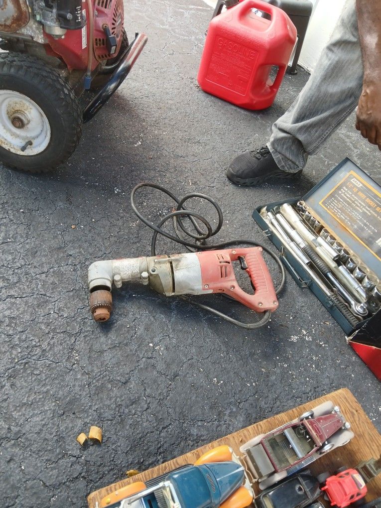 Milwaukee Drill