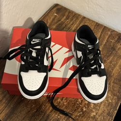 Nikes Size C -11 