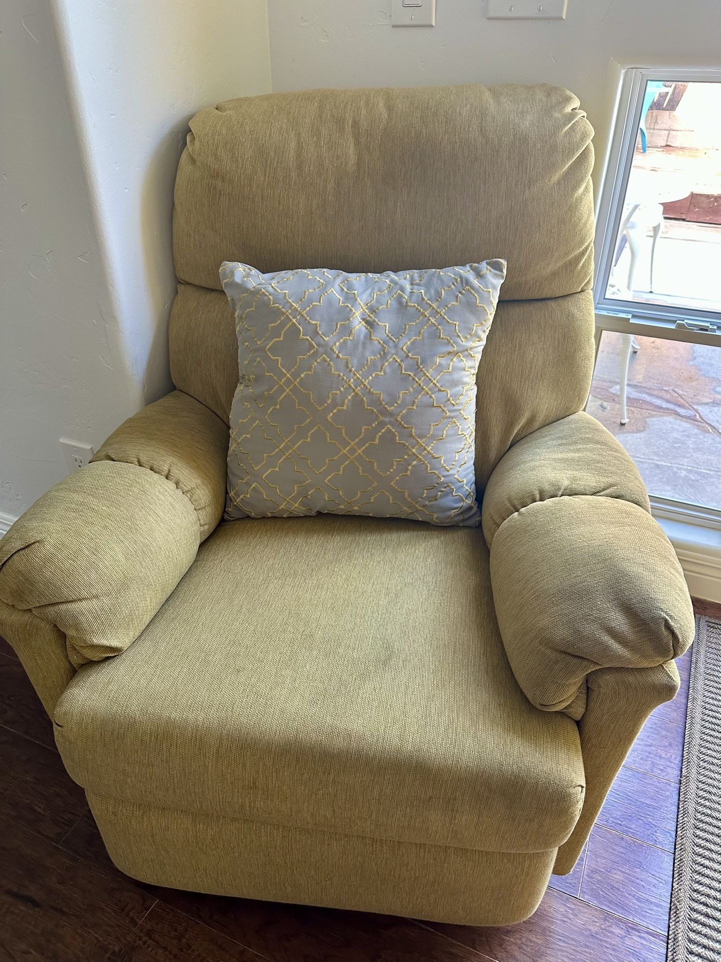 Small Lightweight Recliner