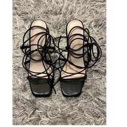 Tie leg design clear pyramid heeled Gladiator sandals In Black 