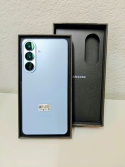 Samsung Galaxy S26+ Unlocked | 256GB | Sky Blue ( Brand New) w Warranty