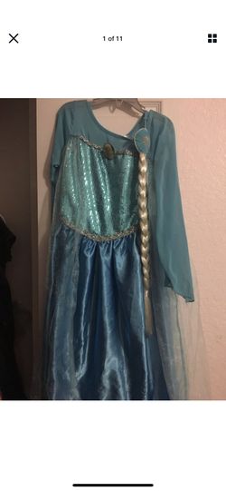 Frozen costume sz 6-7