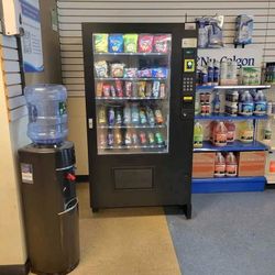 AMS Combo Machine with Nayax Card Reader