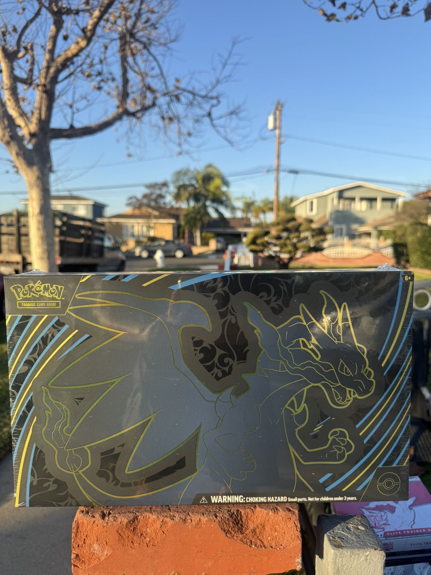 Pokémon Mega Evolution Charizard X ex UPC