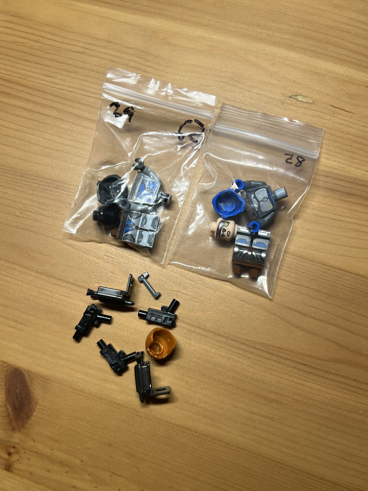 Lego Star Wars Mandalorian Starfighter Minifigure Pair 75316