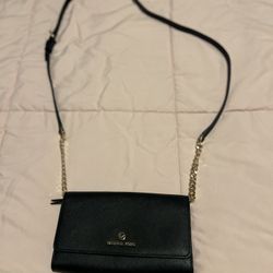 GREAT CONDITION MICHAEL KORS CROSSBODY