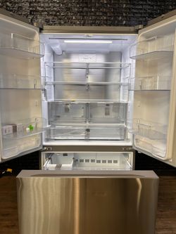 LG REFRIGERATOR w/WARRANTY! R3663A