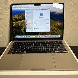 MacBook Air 256GB 2022 M2 - Excellent Condition!