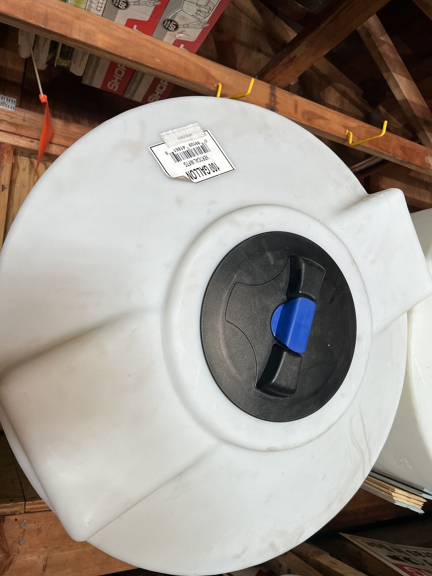 100 Gallon Water Tank ( Poly Tank )