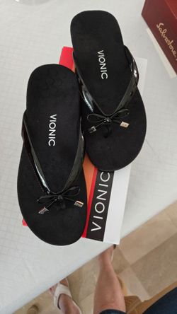 Neq Vionic Sandals Size 8 Black