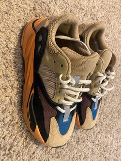 Yeezy boost 700