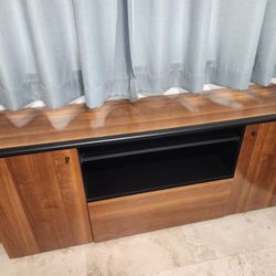 Modern Wooden Sideboard/Storage Cabinet