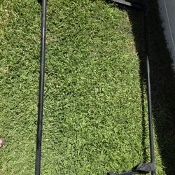 Yakima Q Towers with 58" round bars