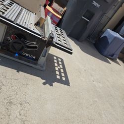 DELTA TABLESAW