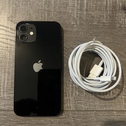 Apple iPhone 12 64gb Unlocked Black for Sale in Plainville, CT - OfferUp