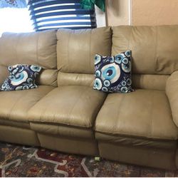 3 Couches (leather) For 1400$