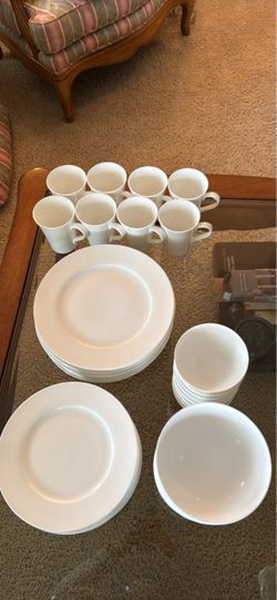 Mikasa dishes set of 8