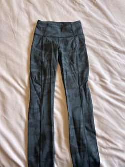 Lululemon Leggings - Camo Size Zero