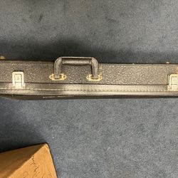 Child’s Violin Complete With Shoulder Holder 