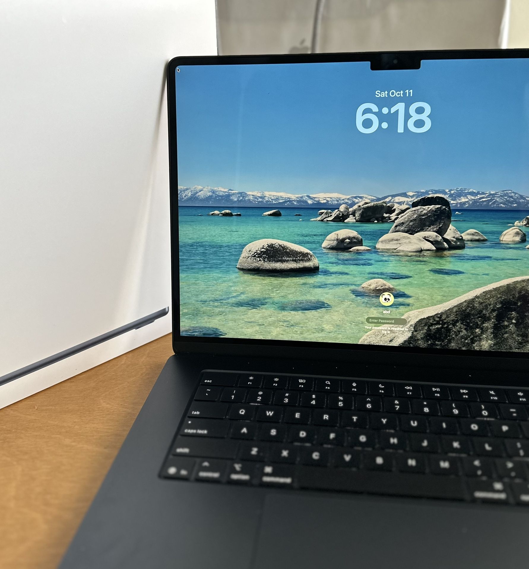 MACBOOK AIR M4 2025 15’ MIDNIGHT- 16GB 256GB SSD (MINT CONDITION)