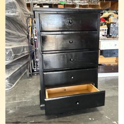 5 drawers dresser / Five drawers dresser