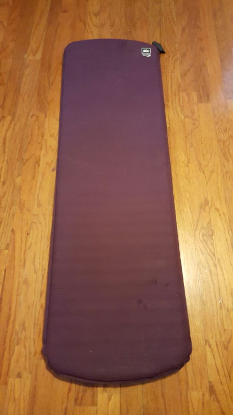 REI Trekker 1.75 Self-Inflating Sleeping Pad - Women's
