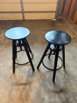 Bar stool chairs (rotating) black