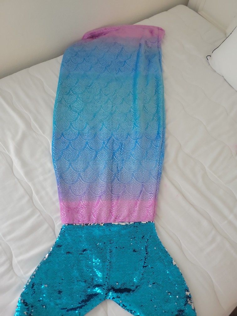 Mermaid Tail Blanket