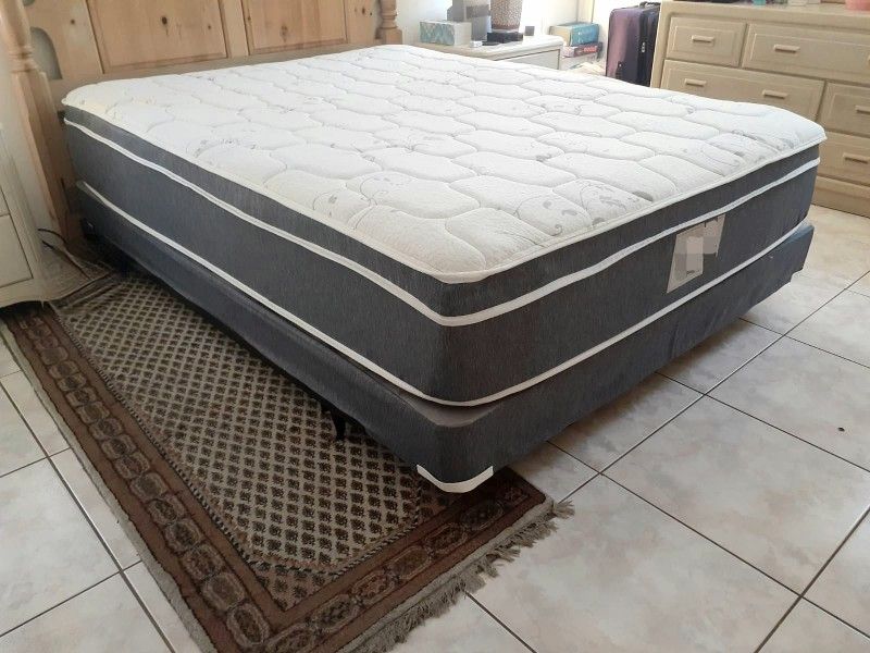 NEW QUEEN PILLOW TOP MATTRESS and BOX SPRING. Bed frame not included 👍