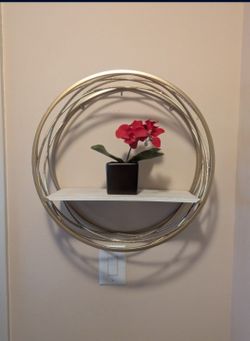Gold Metal Circle Wall Shelf