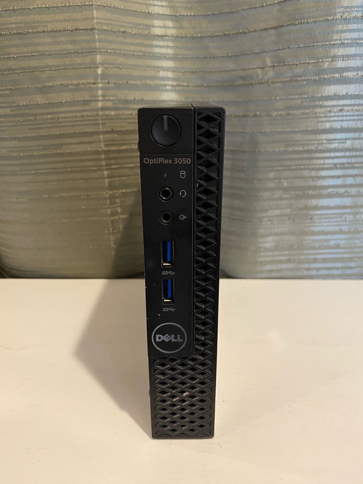 Micro Dell Desktop with 256 GB SSD, 16 GB Ram, Supports 3 Monitors