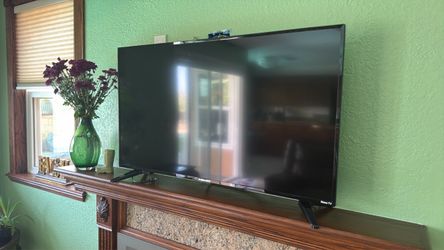 40 inch element TV