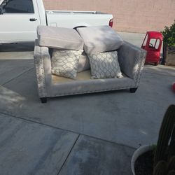 Love Seat Couch 