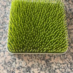 Bottle Rack Grass