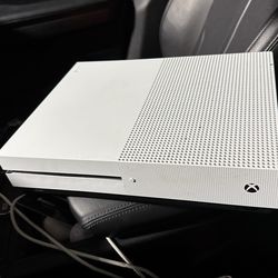 Xbox One S !