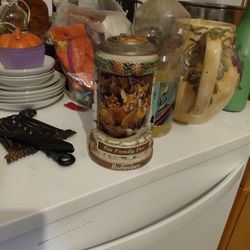 Fox family den Budweiser animal family style series, first in a series of 4