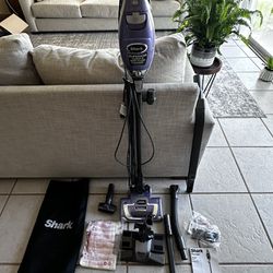 Shark Vacuum Set
