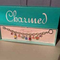 New Charm Bracelet “ We 💗 Nana”