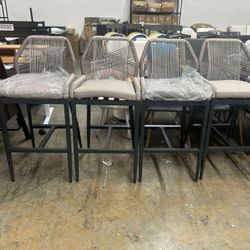 PURPLE LEAF Patio Sunbrella Bar Stools 28" H Set of 4 Handwoven Wicker Bar Height Stool Modern Aluminum High Bar Chairs(small scratches)