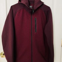 Uniqlo Men’s Full Zip Dry Stretch Hoodie Sweater Jacket size Medium color Wine