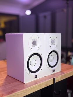 Yamaha HS5 5” Powered Studio Monitor (Pair) 2015 - Present - White