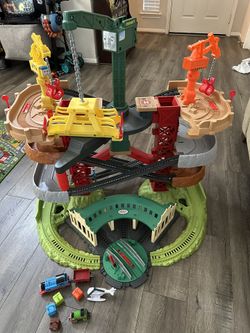 Thomas & Friends - Trains & Cranes Super Tower