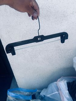 60 black pants skirt shorts hanging clip hangers