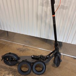 Segway Ninebot F30 Scooter