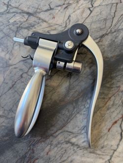 Heavy-Duty Wine Opener Lever/ Corkscrew – Excellent Condition