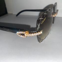 Carti Glasses